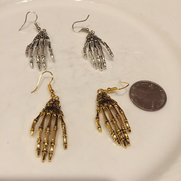 🦴 Single Pair Of Skeleton bone hand drop earrings in gold or silver💀 - Picture 3 of 8